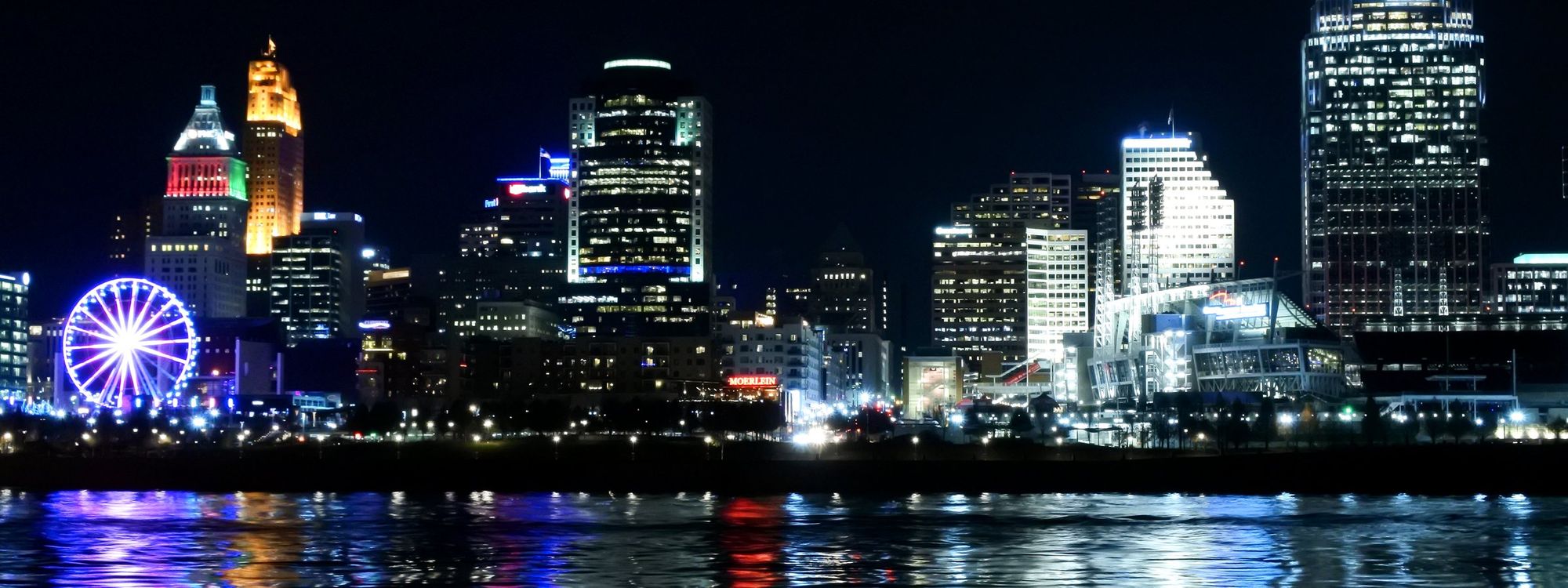 Downtown Cincinnati skyline at night