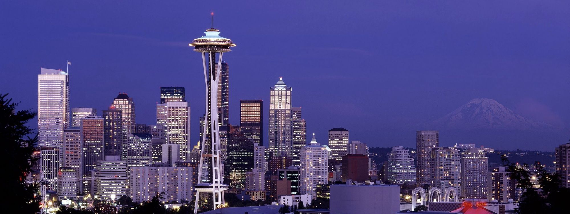 Seattle skyline at dusk